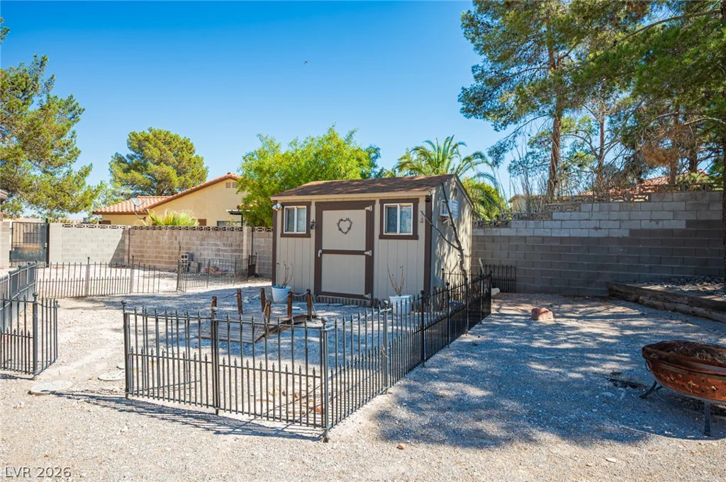 5717 Compton, Las Vegas, NV 89108