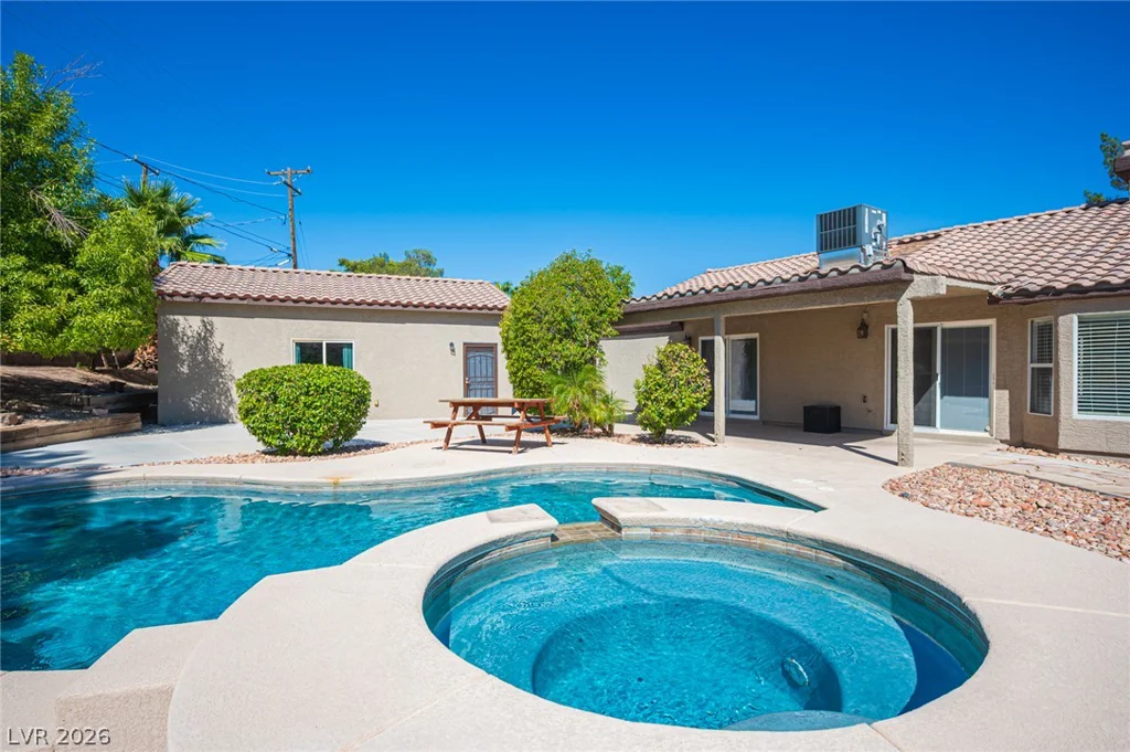 5717 Compton, Las Vegas, NV 89108