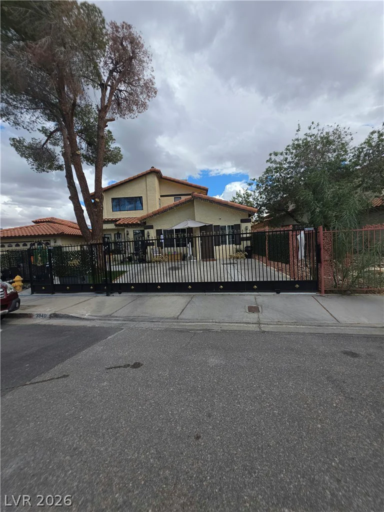 3940 Tudur, Las Vegas, NV 89119