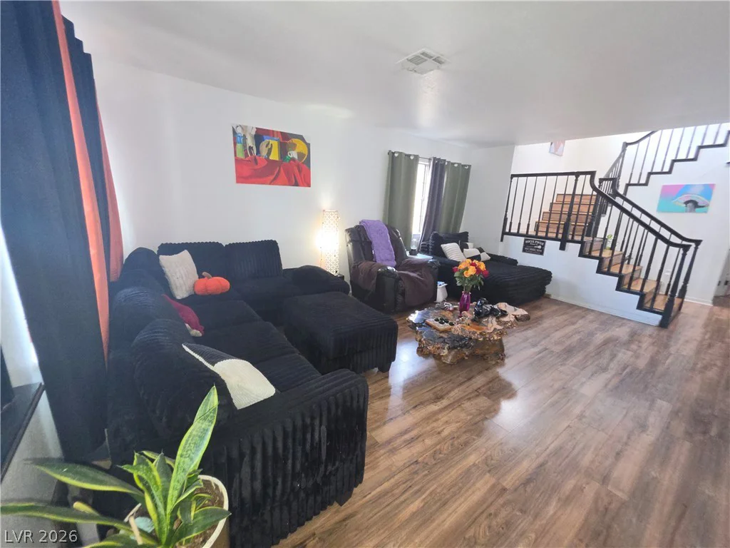 3940 Tudur, Las Vegas, NV 89119