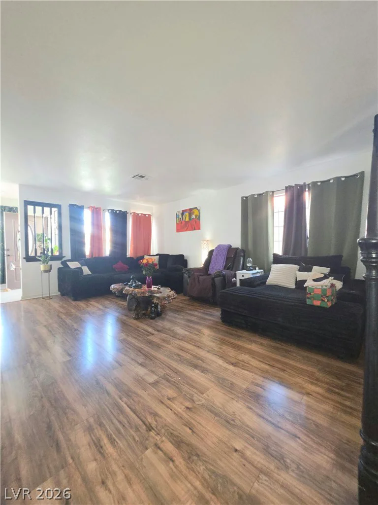 3940 Tudur, Las Vegas, NV 89119