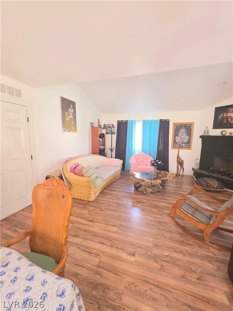 3940 Tudur, Las Vegas, NV 89119