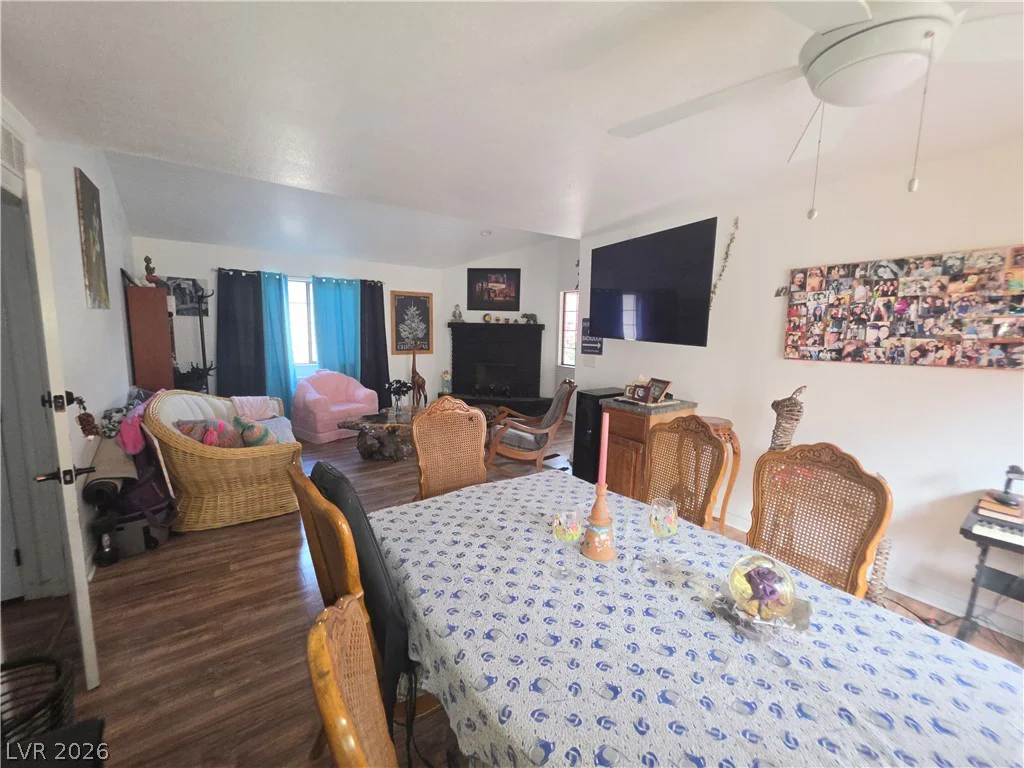3940 Tudur, Las Vegas, NV 89119