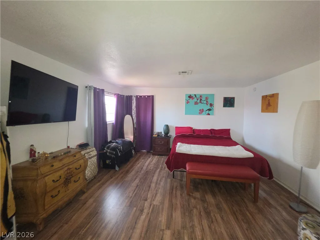 3940 Tudur, Las Vegas, NV 89119