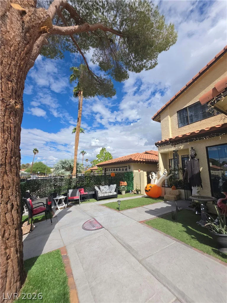 3940 Tudur, Las Vegas, NV 89119