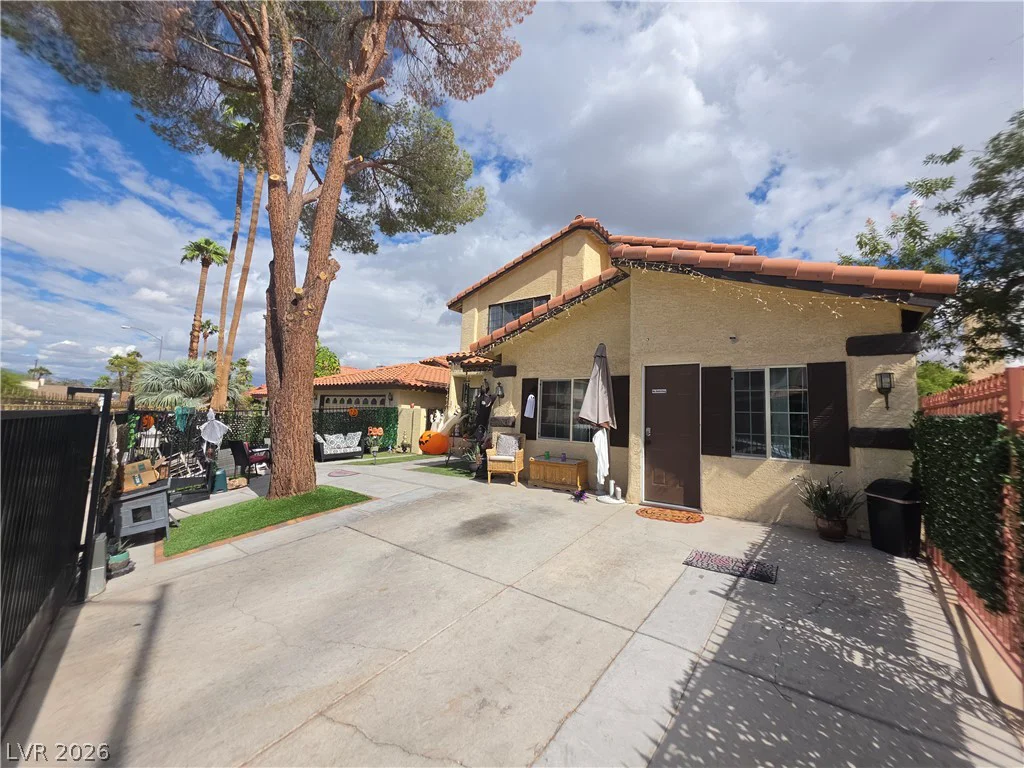 3940 Tudur, Las Vegas, NV 89119