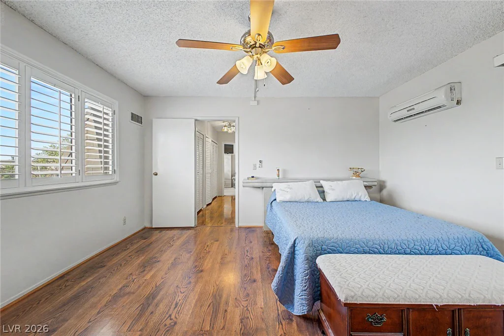 3537 Victory, Las Vegas, NV 89121