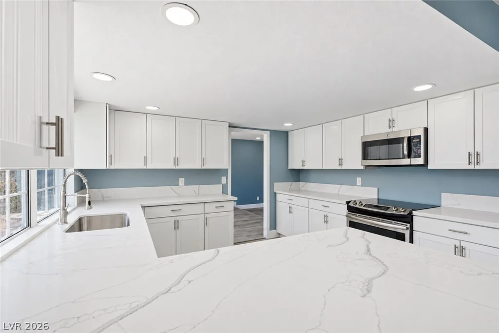 1707 Mapleton, Las Vegas, NV 89119