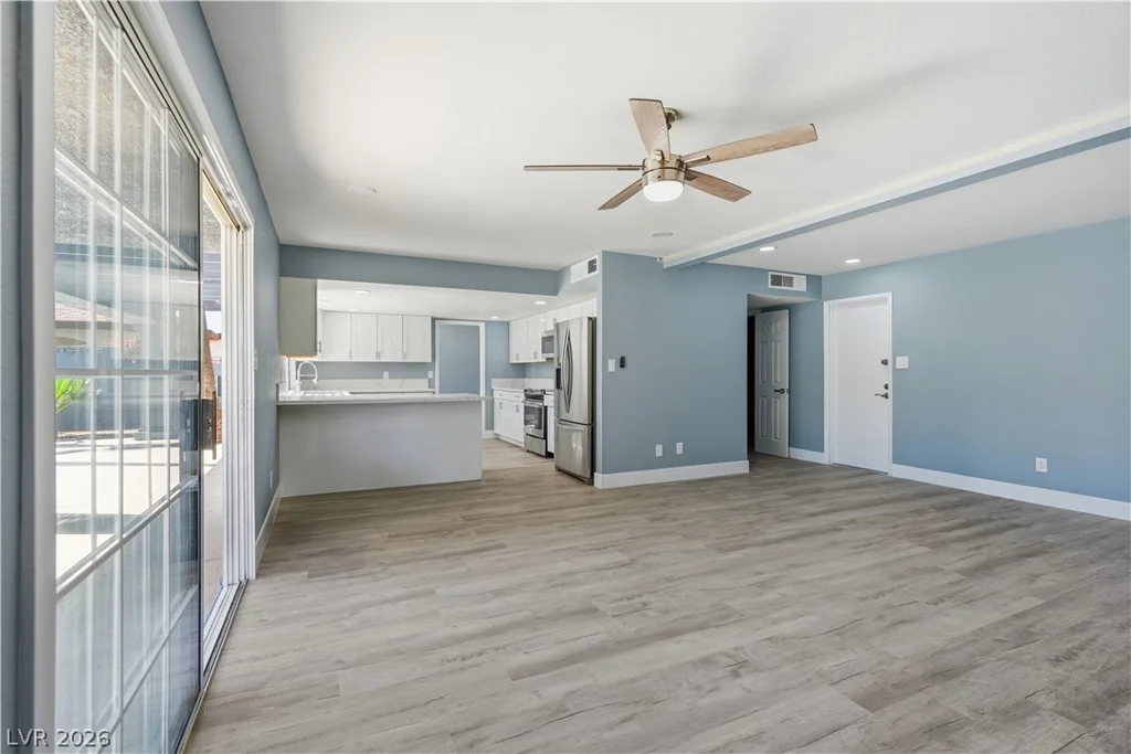 1707 Mapleton, Las Vegas, NV 89119