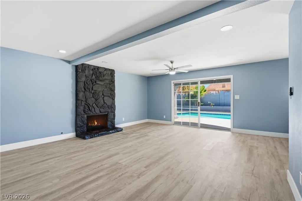 1707 Mapleton, Las Vegas, NV 89119