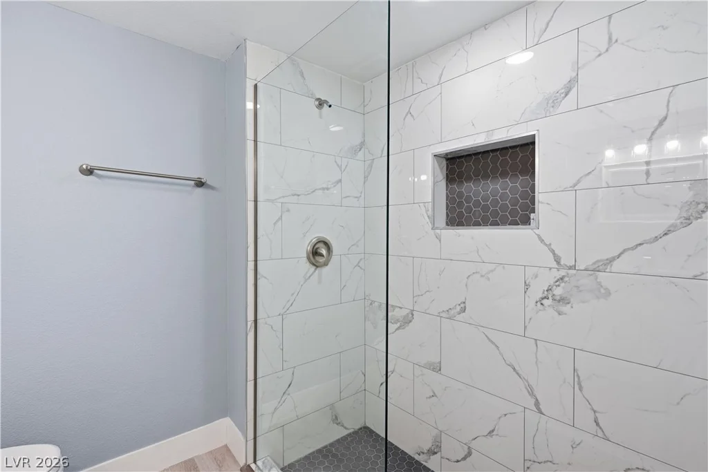 1707 Mapleton, Las Vegas, NV 89119