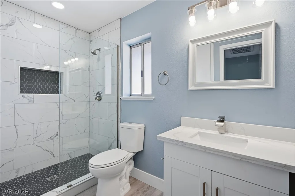 1707 Mapleton, Las Vegas, NV 89119