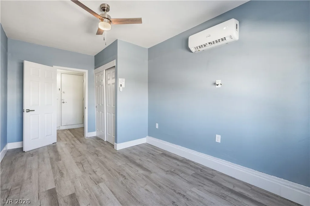 1707 Mapleton, Las Vegas, NV 89119