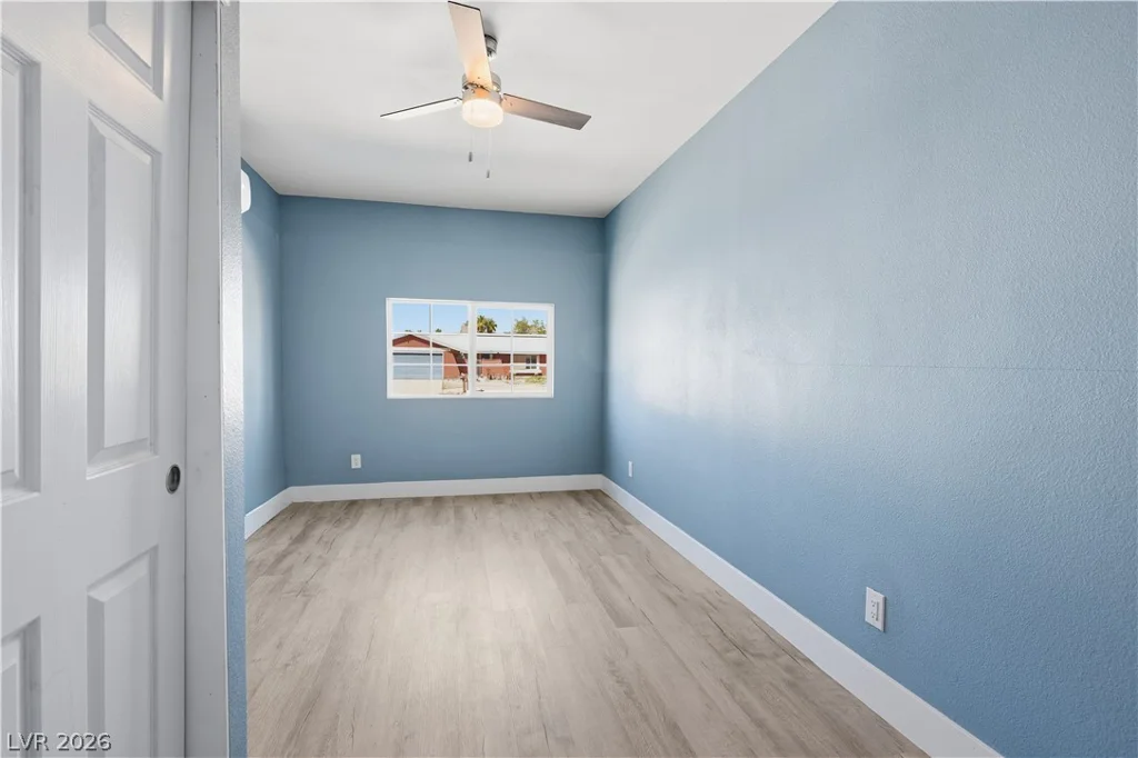 1707 Mapleton, Las Vegas, NV 89119