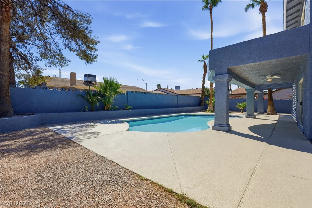 1707 Mapleton, Las Vegas, NV 89119