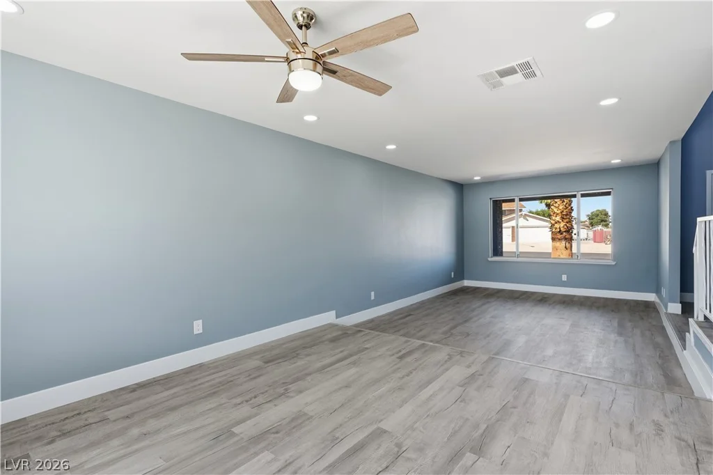 1707 Mapleton, Las Vegas, NV 89119