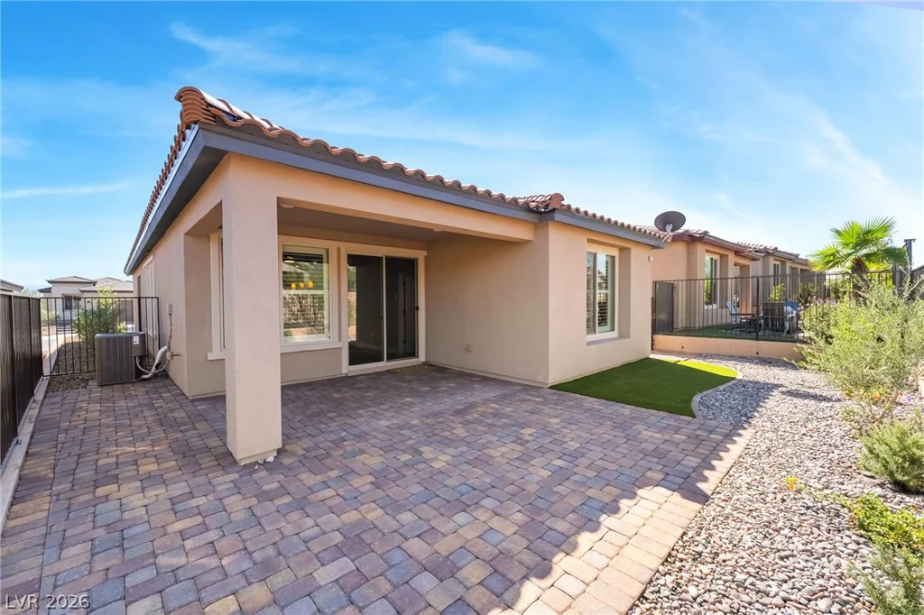 53 Lake Bluff, Henderson, NV 89011