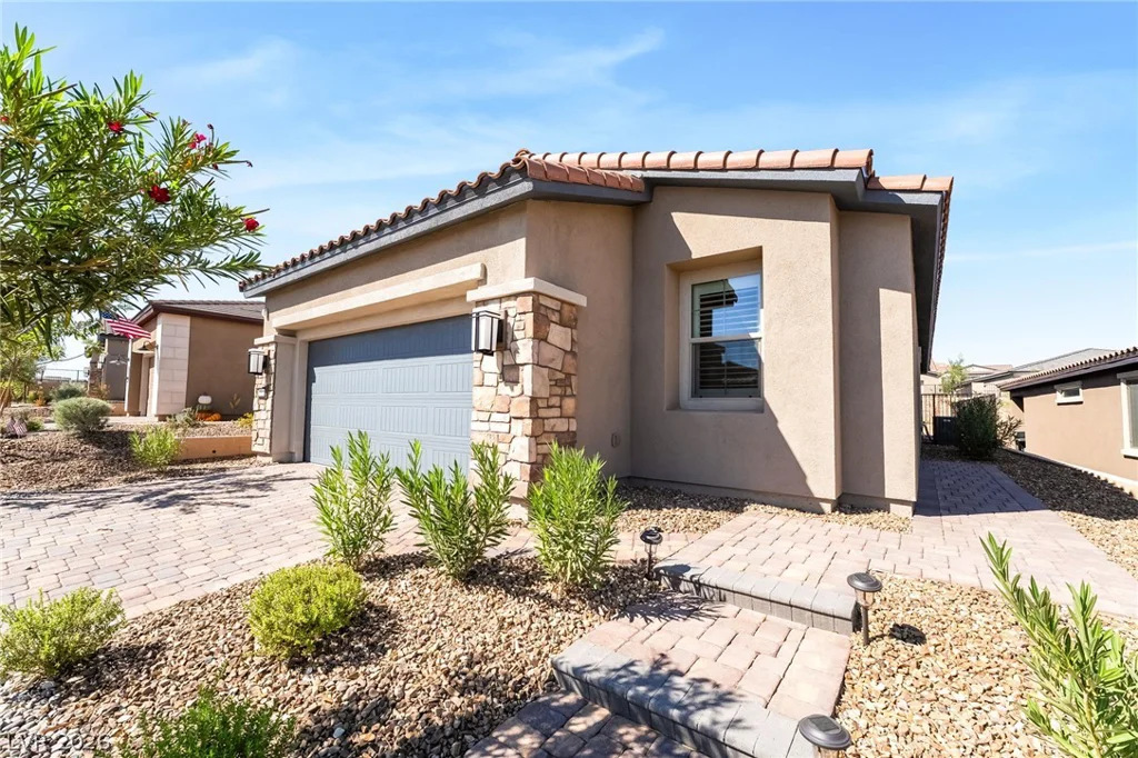 53 Lake Bluff, Henderson, NV 89011