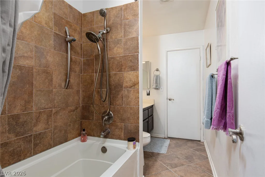 6705 Waterville, Las Vegas, NV 89107