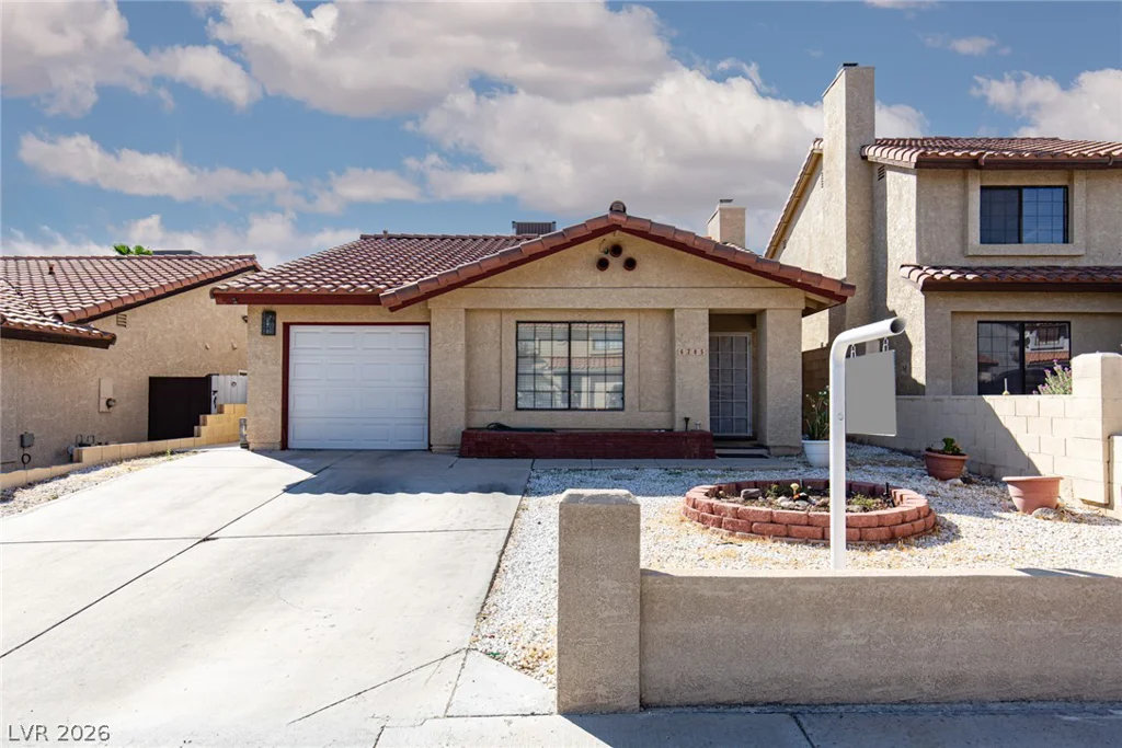 6705 Waterville, Las Vegas, NV 89107