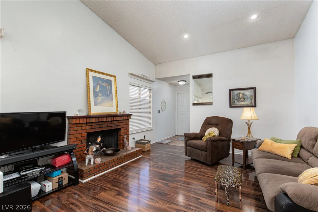 6705 Waterville, Las Vegas, NV 89107