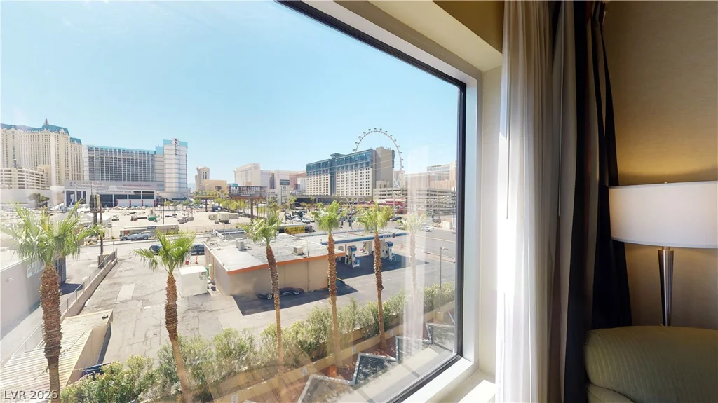 211 Flamingo, Las Vegas, NV 89169