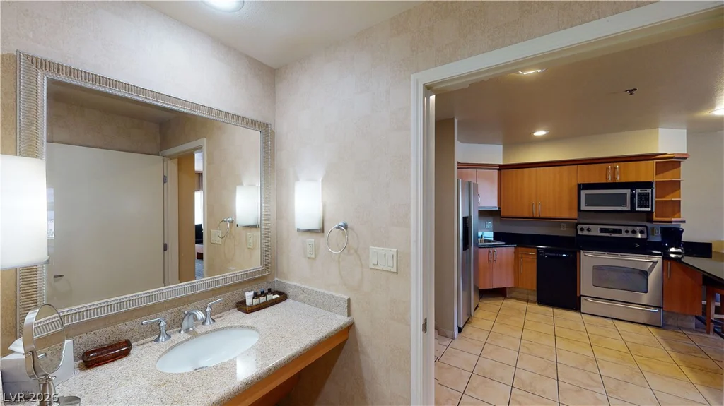 211 Flamingo, Las Vegas, NV 89169
