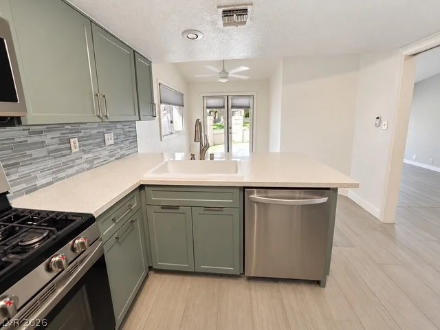 7163 Mission Hills, Las Vegas, NV 89113