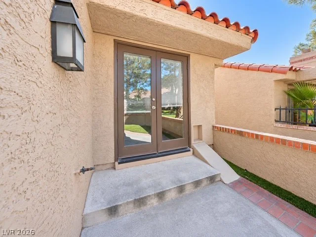 7163 Mission Hills, Las Vegas, NV 89113