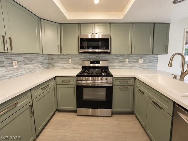 7163 Mission Hills, Las Vegas, NV 89113