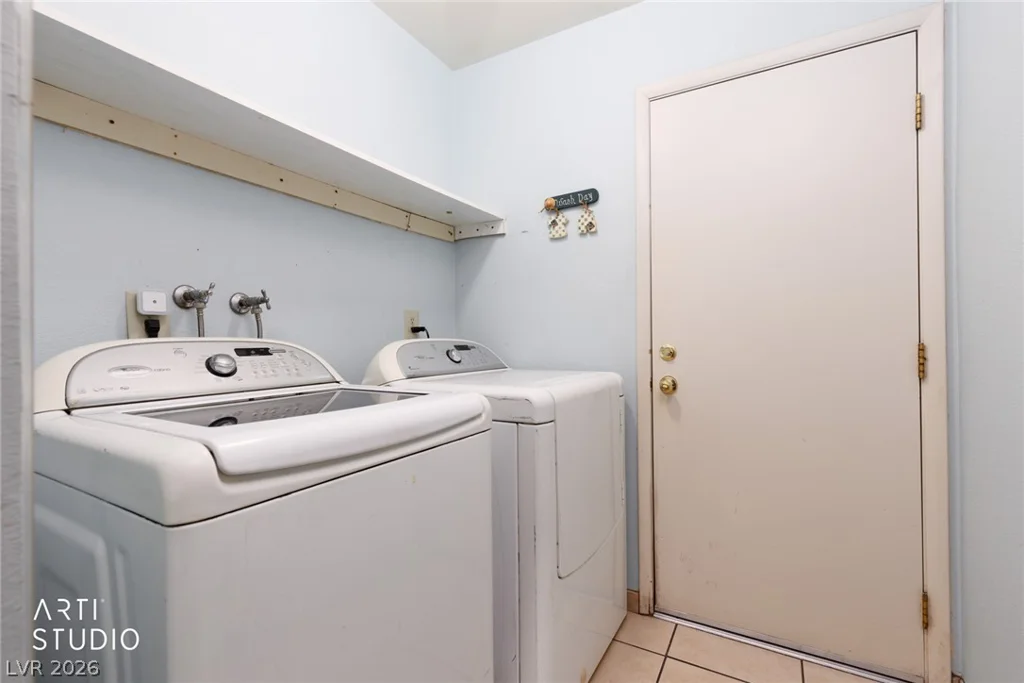 1838 Navarre, Henderson, NV 89014