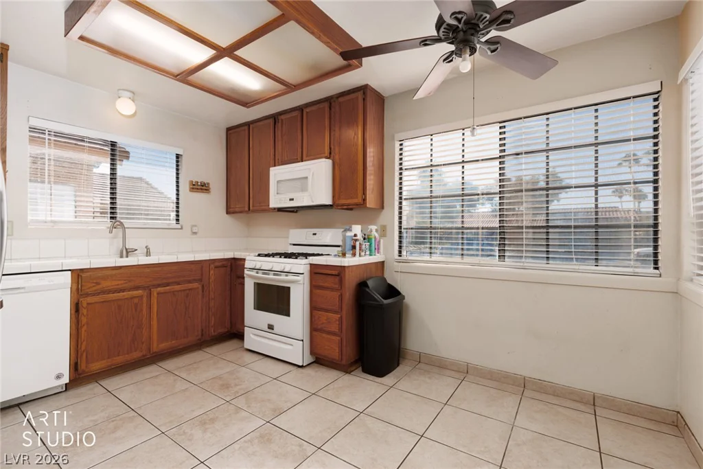 1838 Navarre, Henderson, NV 89014