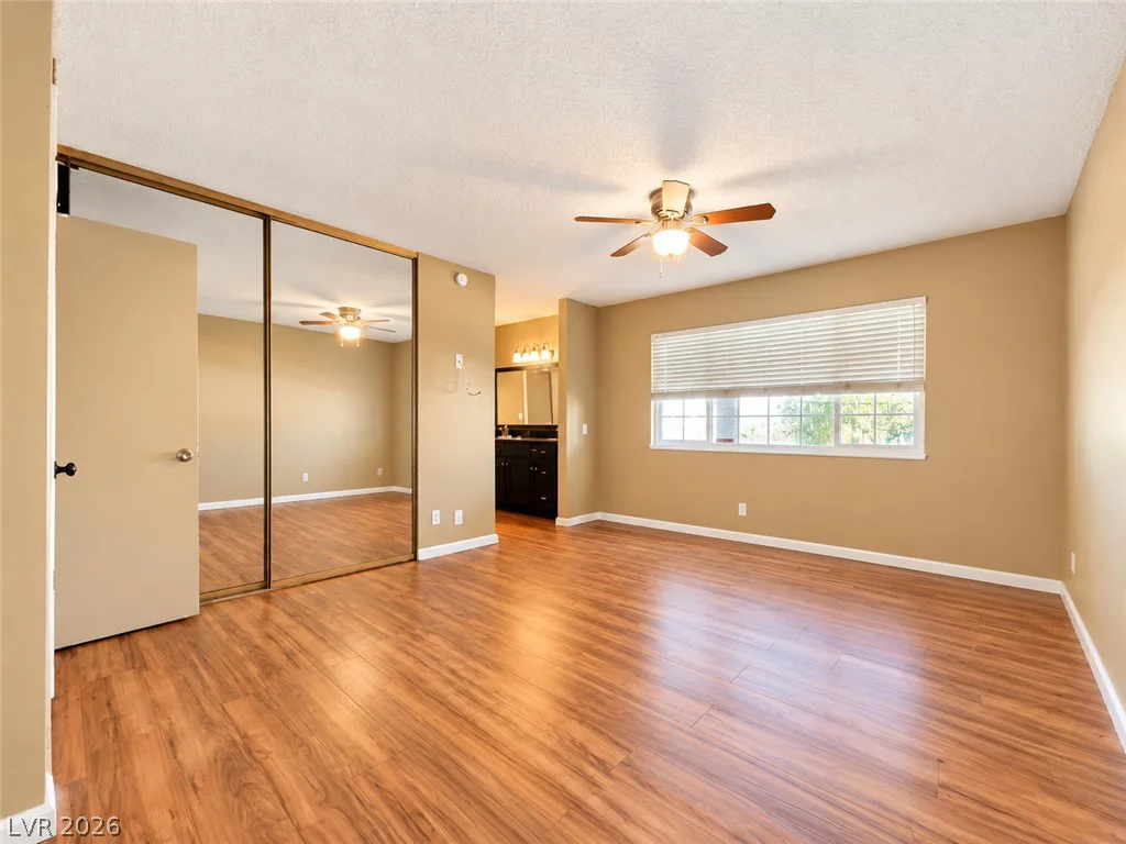 6672 Peachtree, Las Vegas, NV 89103