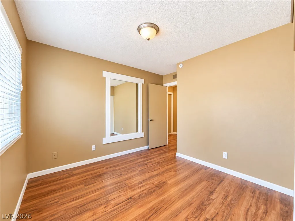6672 Peachtree, Las Vegas, NV 89103