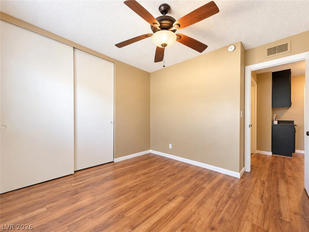 6672 Peachtree, Las Vegas, NV 89103