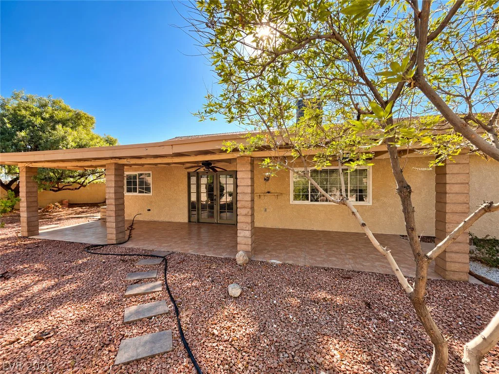 6672 Peachtree, Las Vegas, NV 89103