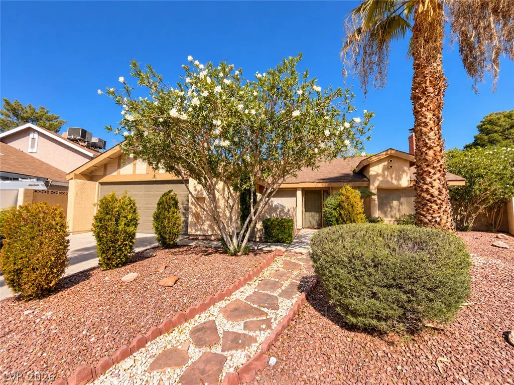 6672 Peachtree, Las Vegas, NV 89103