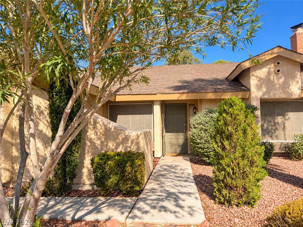 6672 Peachtree, Las Vegas, NV 89103