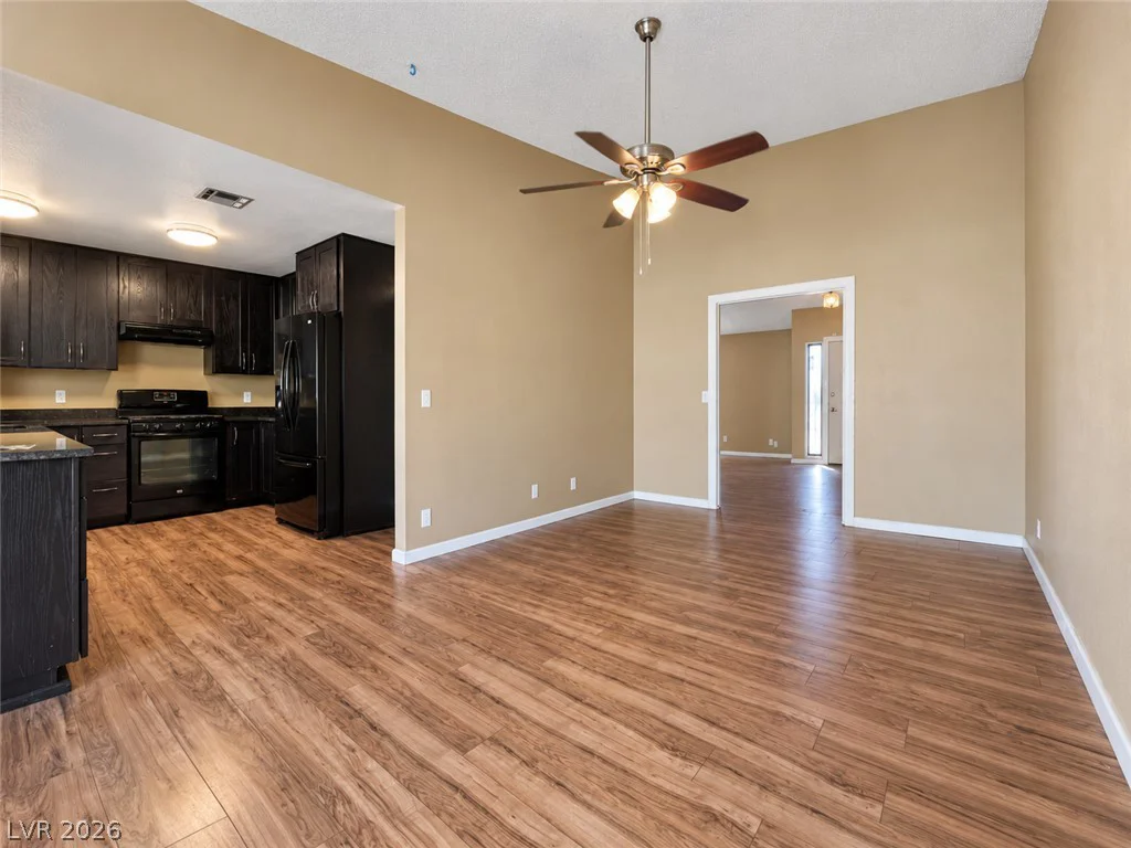 6672 Peachtree, Las Vegas, NV 89103