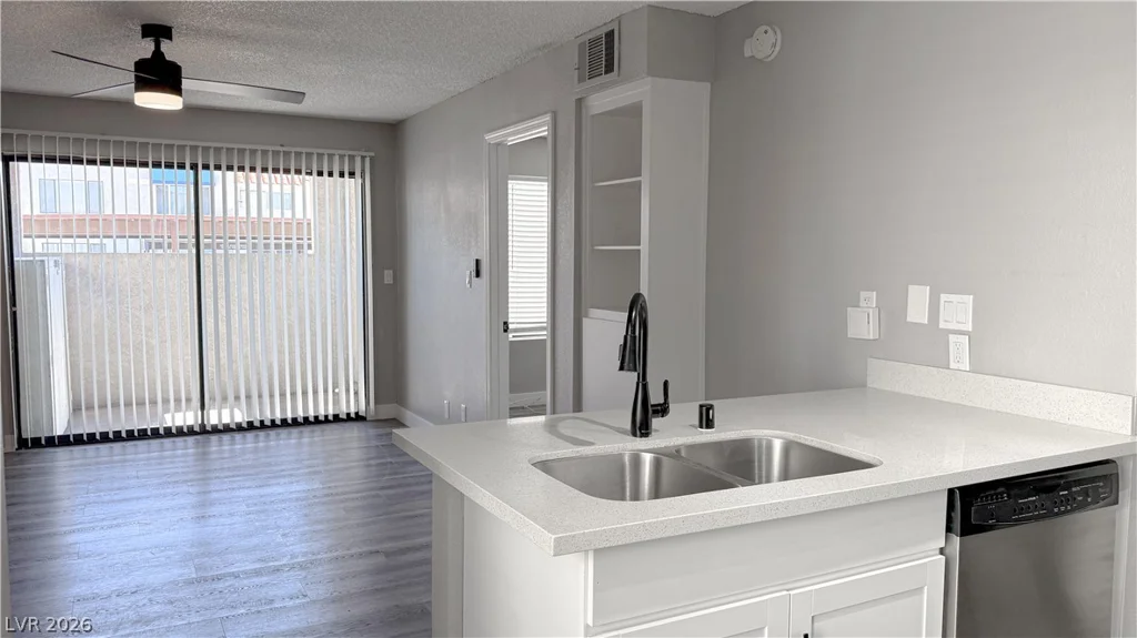 4321 Gannet, Las Vegas, NV 89103