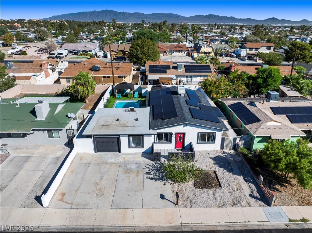 2013 Howard, Las Vegas, NV 89104