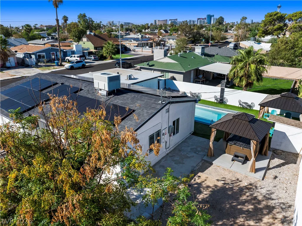 2013 Howard, Las Vegas, NV 89104