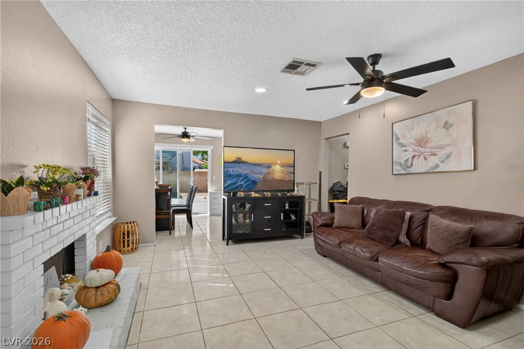522 Bayberry, Las Vegas, NV 89110