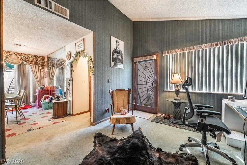3947 Tudur, Las Vegas, NV 89119