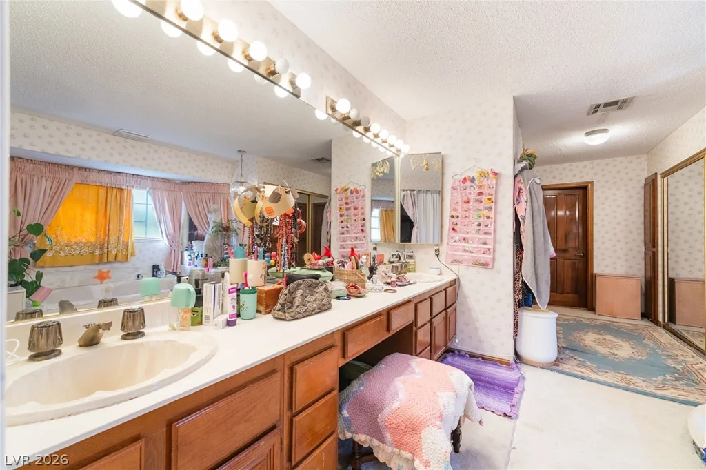 3947 Tudur, Las Vegas, NV 89119