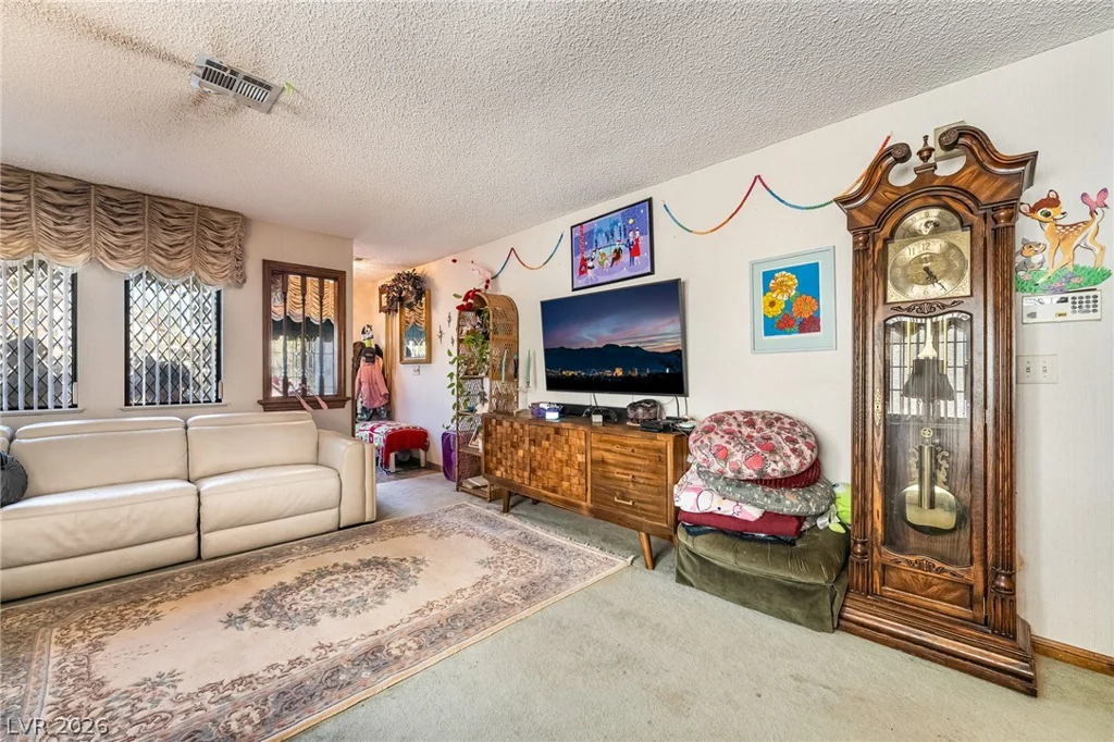 3947 Tudur, Las Vegas, NV 89119