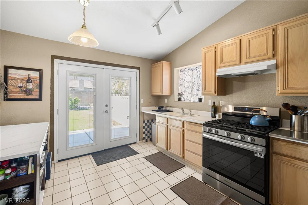 3833 Debussy, North Las Vegas, NV 89032