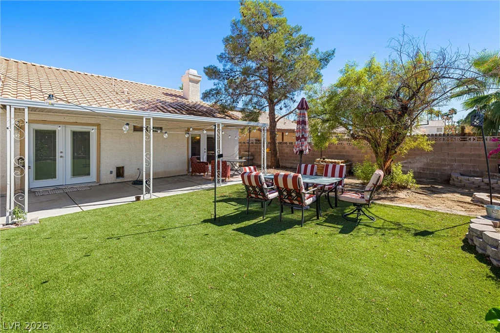3833 Debussy, North Las Vegas, NV 89032