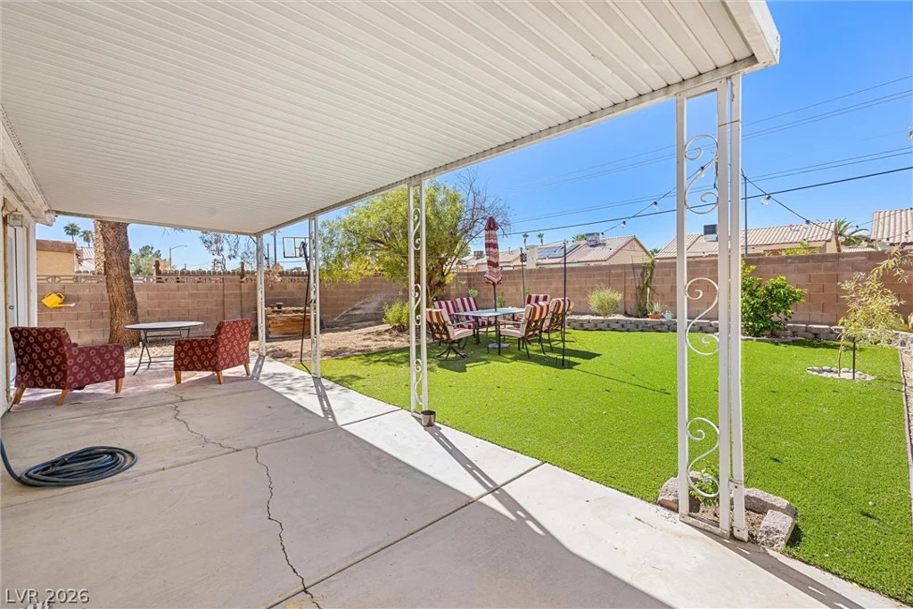 3833 Debussy, North Las Vegas, NV 89032
