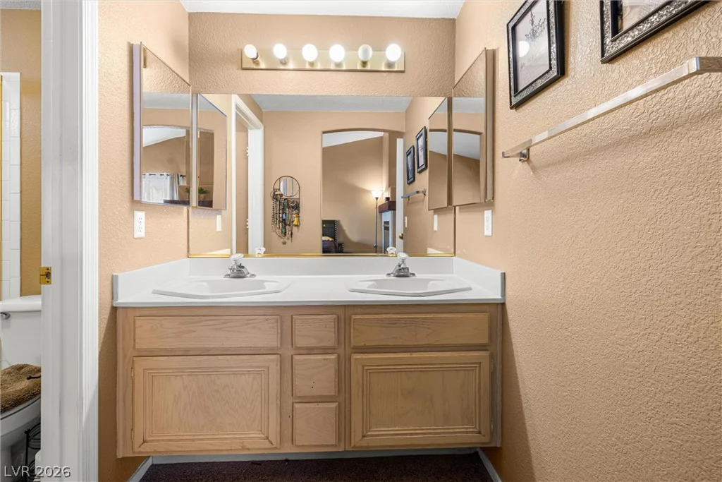 3833 Debussy, North Las Vegas, NV 89032